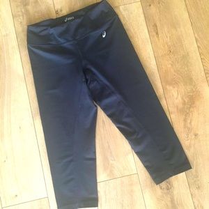 Asics MotionDry black running capris Size Small